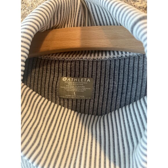 Athleta Womens Striped Long-Sleeve Turtleneck Top L Gray & White Ribbed Design - Picture 4 of 7